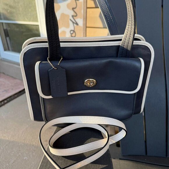 Coach Safari Tote Re-Edition - Picture 2 of 11